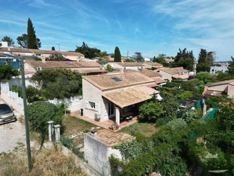 Maisonnette Kalis Calme Avec Climatisation Parking Jardin Cadre Campagne Plages A Pieds Bandol Eksteriør bilde