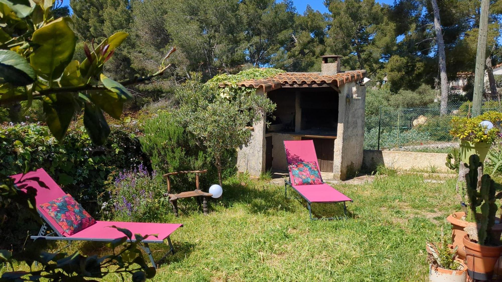 Maisonnette Kalis Calme Avec Climatisation Parking Jardin Cadre Campagne Plages A Pieds Bandol Eksteriør bilde
